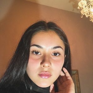 Meet your Posher, Ythalia